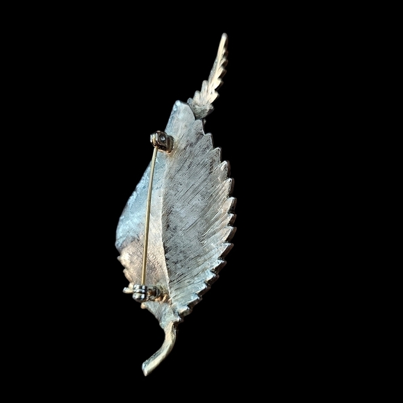 Leaf brooch, gold enamel, lovely - Picture 3 of 5